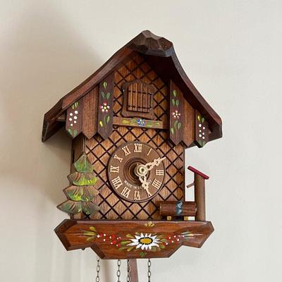 German Cuckoo Chime Clock ~ Works Great