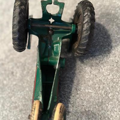 Arcade Cast Iron Oliver 70 Row Crop Tractor