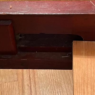 Matching Pair of Twin Sleigh Beds (GB-RG)