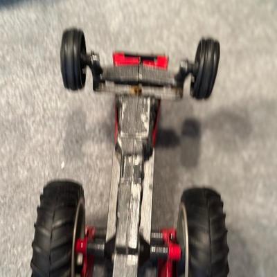 Ertl 1:16 Scale Die Cast Metal Massey Ferguson 270 Tractor