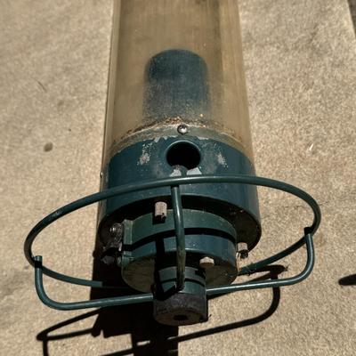 Droll Yankees The New Generation Bird Feeders (G-DZ)
