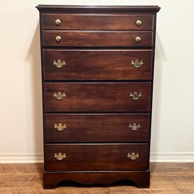CAROLINA FURN. ~ Chest Of Drawers In Traditional Cherry
