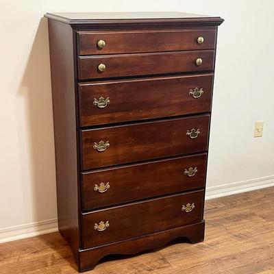 CAROLINA FURN. ~ Chest Of Drawers In Traditional Cherry