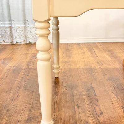 Farmhouse Pine Dinning Table With Six (6) Matching Chairs