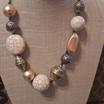 Beaded 18 in necklace