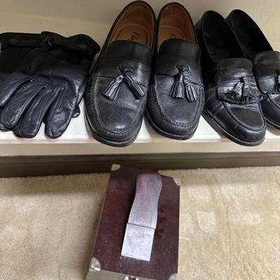 Lot of Mens Shoes Size 8 and Shoes polish box