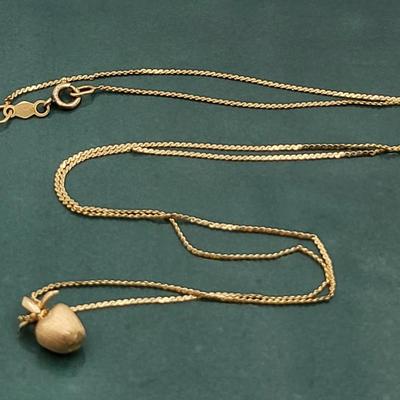 Vintage 14k Gold Small Apple Pendant Necklace