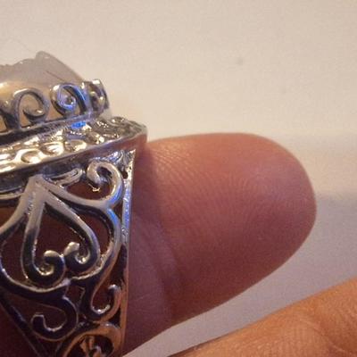Sz 8 Ring white stone stainless steel filagree