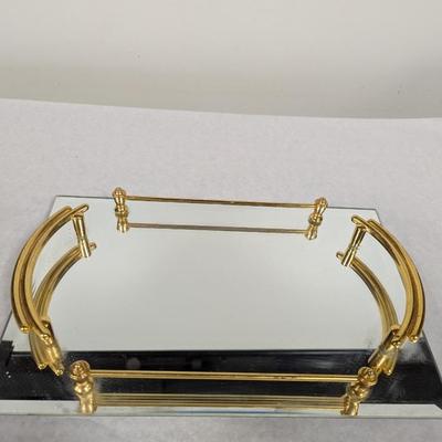 Vanity Top Glass Guest Towel Tray