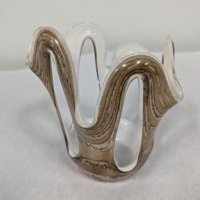 Makora Krosno Style Hand Blown Ruffled Polish Art Glass Vase