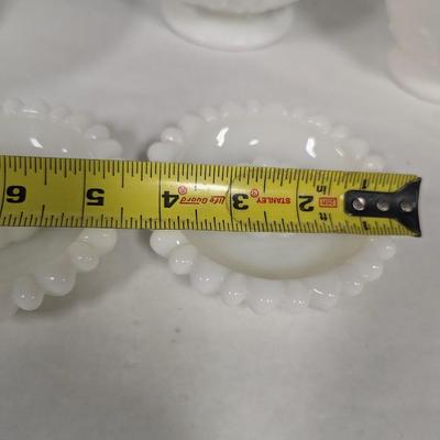 Vintage White Milk Glass Feather Wheat Planter Candlstick Holders Satin Doeskin Vase