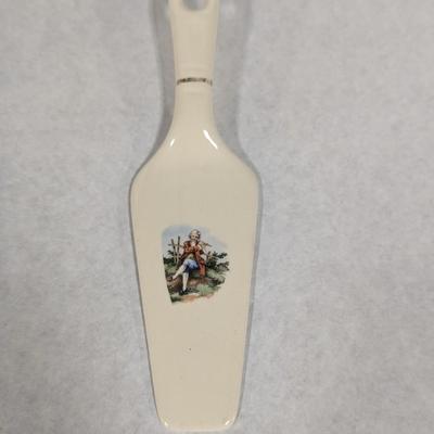 Ceramic Server For Cakes/Pies