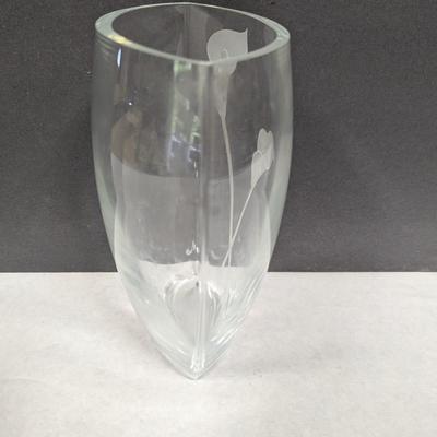 Mikasa Calla Lily Glass Vase The Calla Lilies Are Etched In