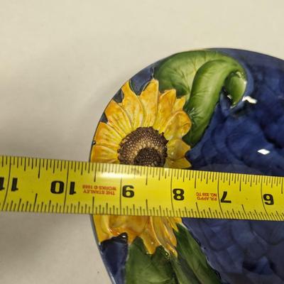 Made In Italy Sunflower Dishes
