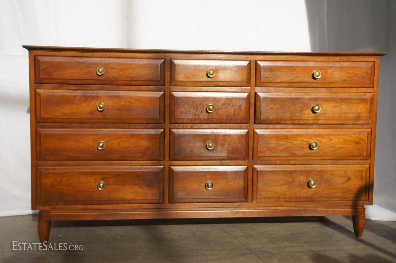 Willett transitional cherry mid century dresser/chest/sideboard