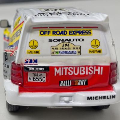 1998 Mitsubishi Pajero Paris Dakar, IXO, China, 1/43 Scale, Mint Condition