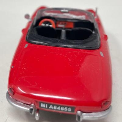 1966 Alfa Romeo Spider 1600 Production Car, IXO, China, 1/43 Scale, Mint Condition