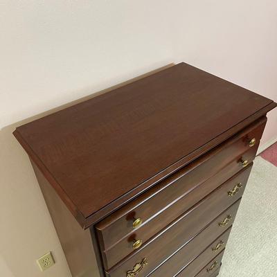 CAROLINA FURN. ~ Solid Wood Chest Of Drawers In Traditional Cherry