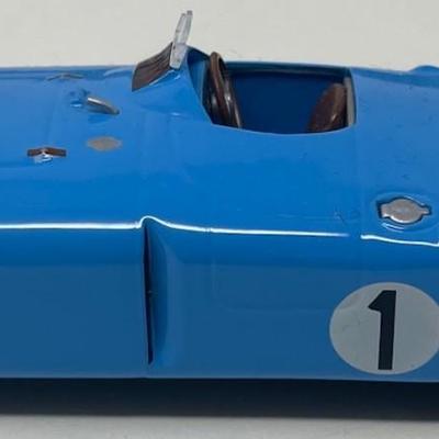 1939 Bugatti 57C, 24 Hours of Le Mans, IXO, China, 1/43 Scale, Mint Condition