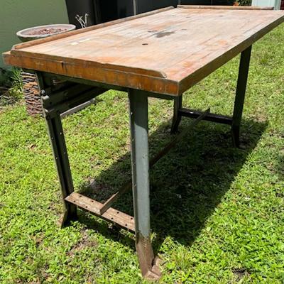 Industrial Work Bench