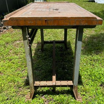 Industrial Work Bench