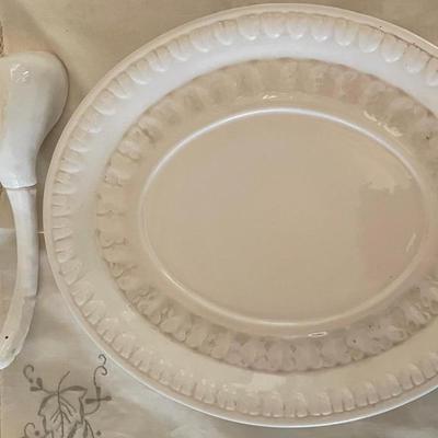 Large Capodimonte Italian White Glazed Cream Porcelain Tureen, Lid, and Ladle