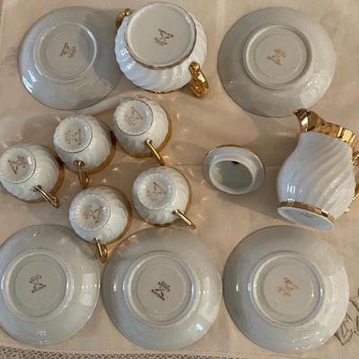 Limoges Style Five Tea Cups/Saucers and Creamer/Sugar Dish