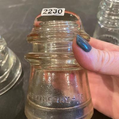 Set of 3 clear insulators