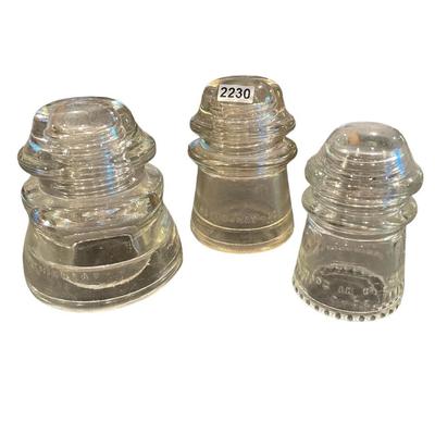 Set of 3 clear insulators