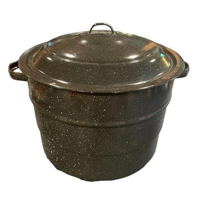 Enamel pot