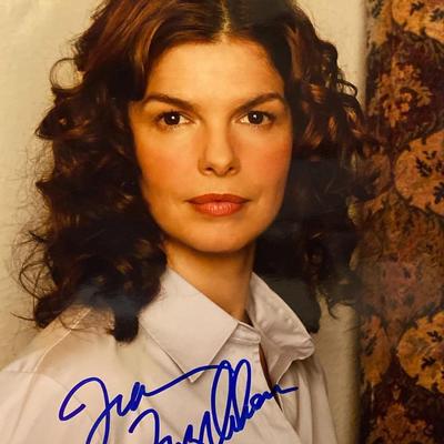 Jeanne Tripplehorn signed photo