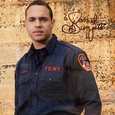 Rescue Me Daniel Sunjata signed photo