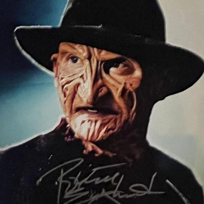 A Nightmare on Elm Street Robert Englund signed movie photo