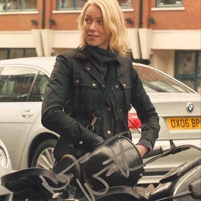 Naomi Watts signed photo