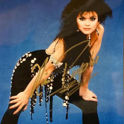 Nia Peeples signed photo