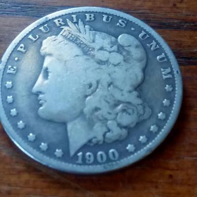 LOT 2 1900-O SILVER DOLLAR