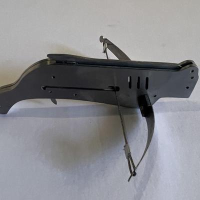 Novelty pocket crossbow
