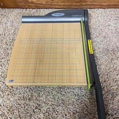 Swingline paper cutter