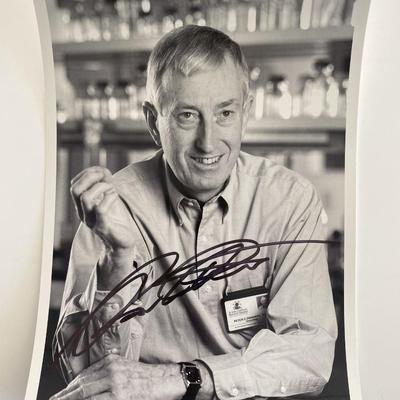 Nobel prize winner Dr.Peter Doherty signed photo