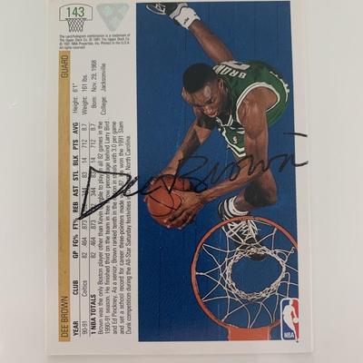 Dee Brown signed basketball card