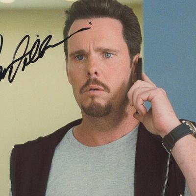 Kevin Dillon signed "Entourage" TV photo