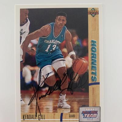 Kendall Gill signed basketball card