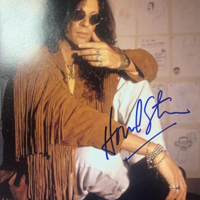 Howard Stern signed photo. GFA Authenticated
