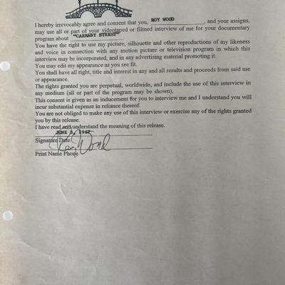 The Move signed Frank Davis contract