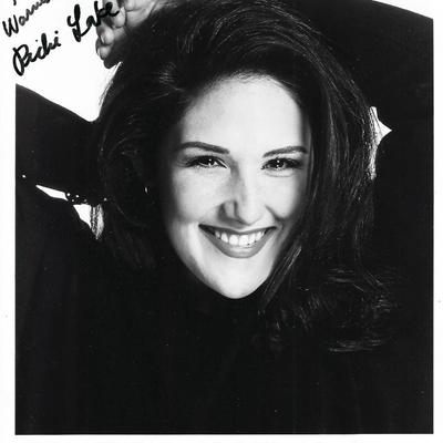 Ricki Lake signed photo