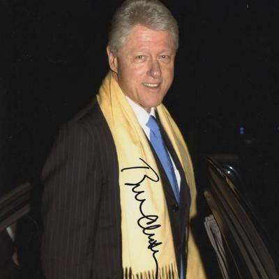 President Bill Clinton signed photo. GFA Authenticated