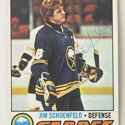 Buffalo Sabres Jim Schoenfeld 1977 Tops #108 signed trading card 