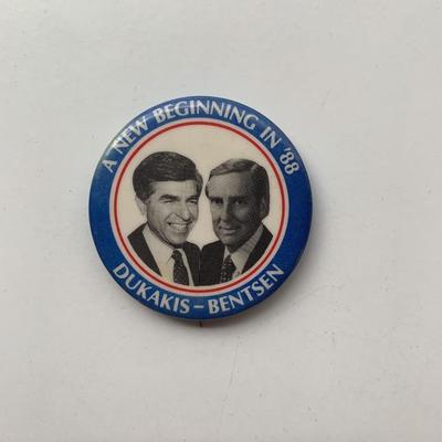 Michael Dukakis Presidential campaign button- 1988