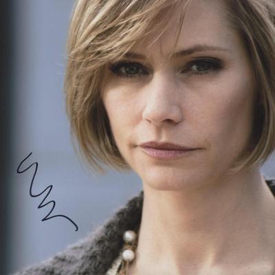 Meredith Monroe signed photo