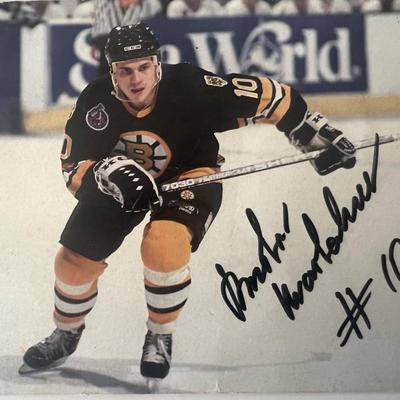 Boston Bruins Dmitri Kvartalnov signed postcard